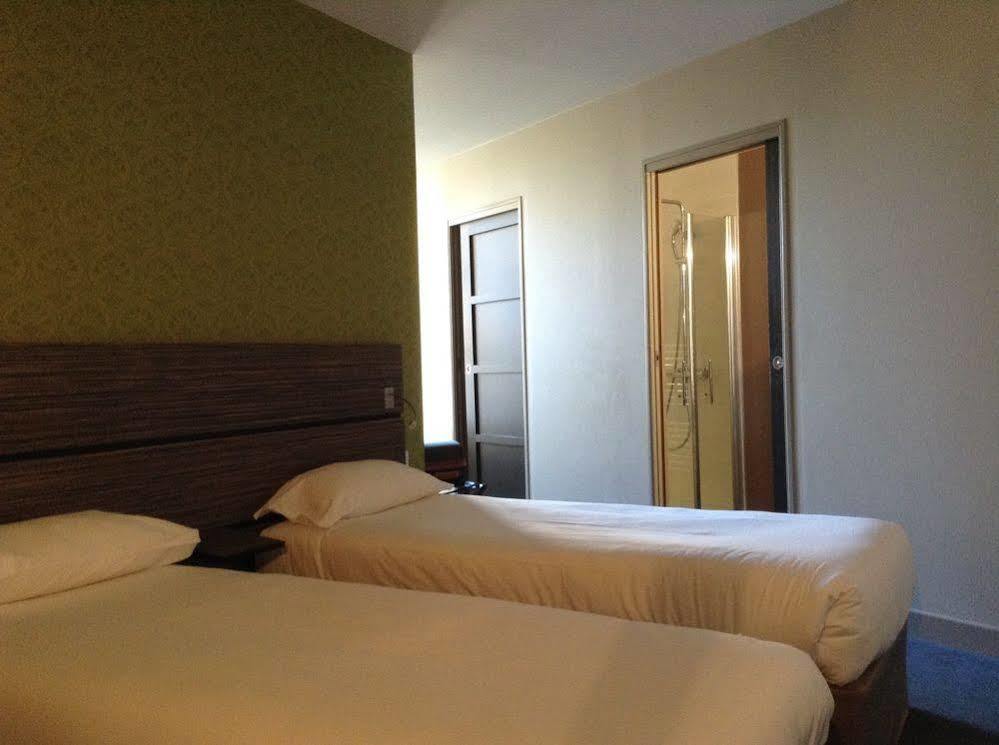 Logis Hotel Le Vert Galant La Flèche Εξωτερικό φωτογραφία